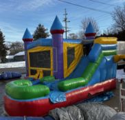 Castle Bounce House - 18' x 16'