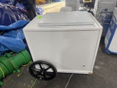 Rolling Ice Cream Chest Freezer