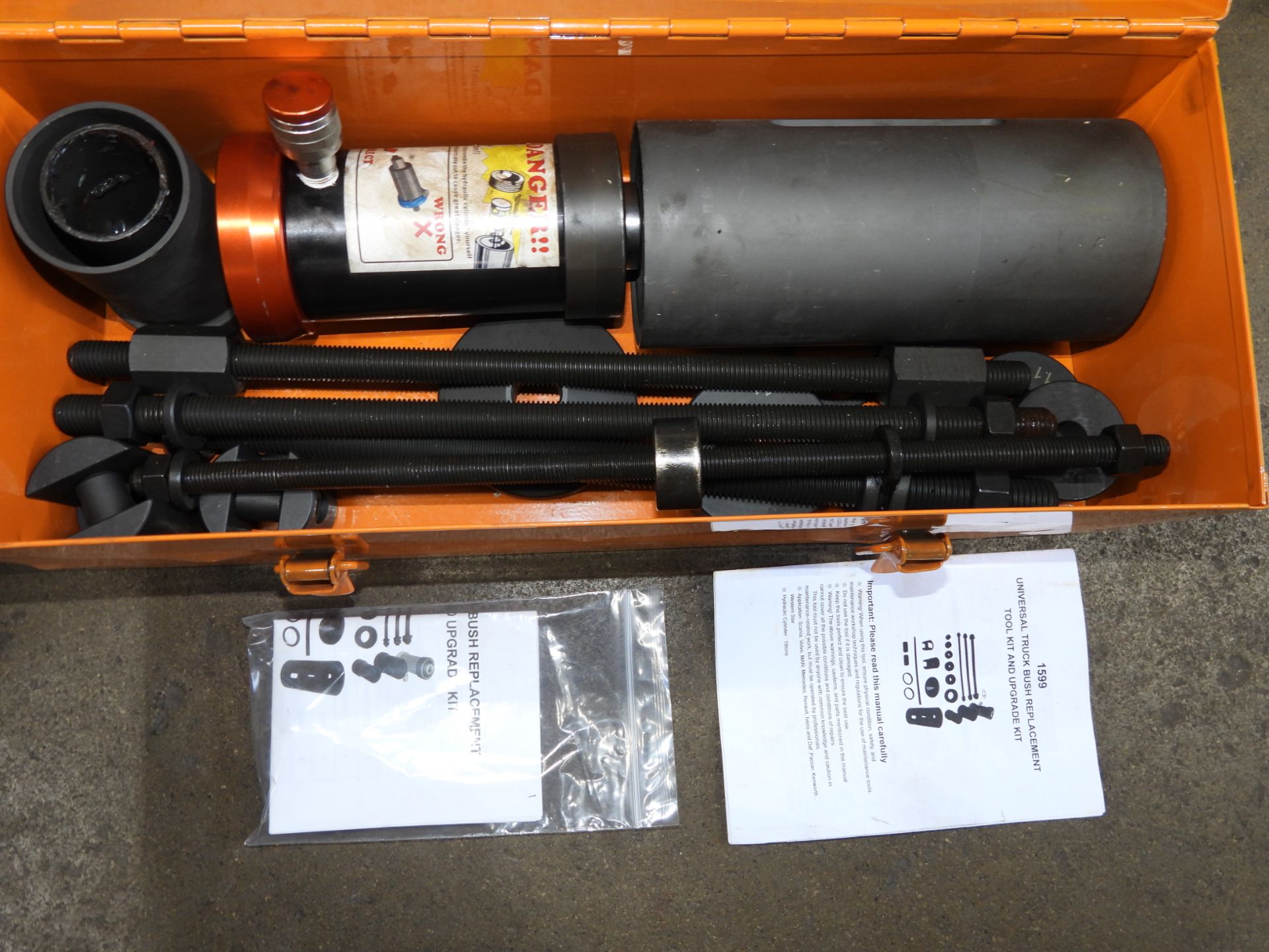 Ferrum Tools Ferrum FEPRO1599 Universal Truck Bushing Replacement Tool Kit