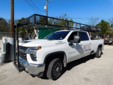 2022 CHEVY SILVERADO 2500HD LT CREW CAB, 92,233 MILES, 2WD, 8' BED, V8 GAS, TOOL BOX, EXT. GAS TANK,