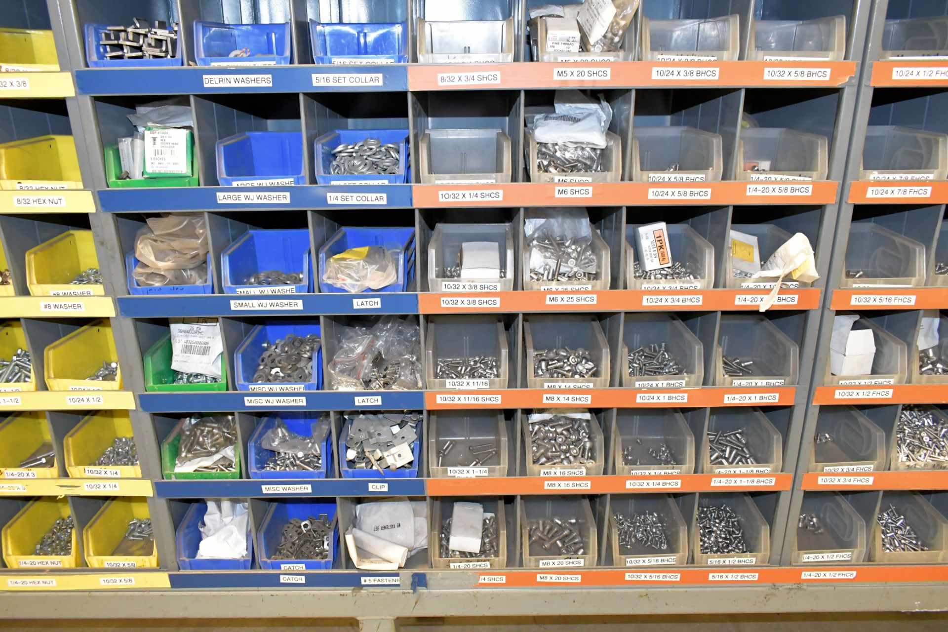 Storage Rack Slot Pin 224-Slot Organizer Rack with Bolts, Nuts, Washers, Springs and Pins