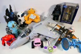 Doctor Who - Star Wars - Lego - A mixed collection of various sized items,