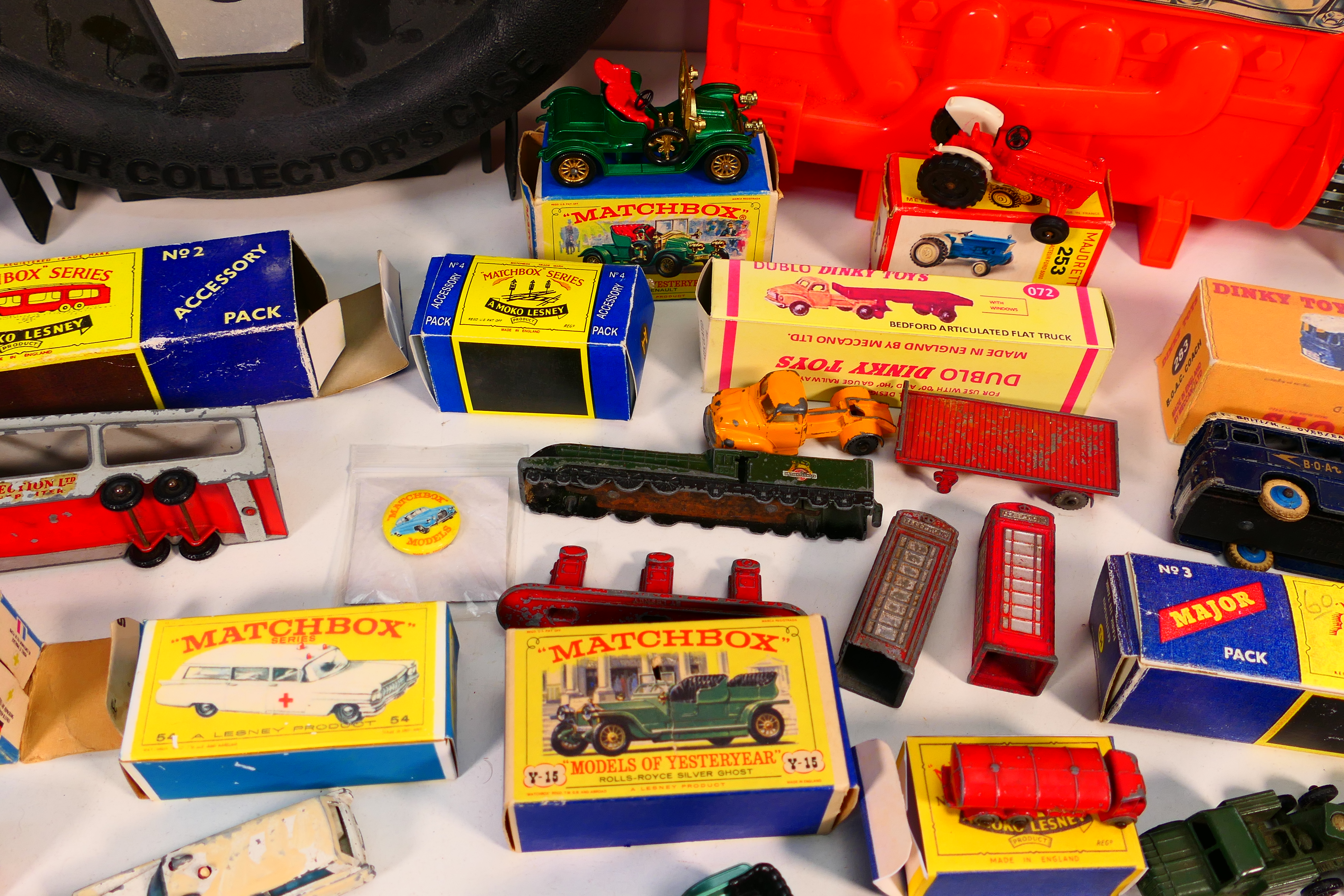 Matchbox - Majorette - Dinky Toys - Other - A collection of mainly ...