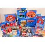 Carlton - Wesco - DD - Others - A boxed collection of Thunderbirds themed collectables,