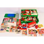 Vintage Lego - Unboxed vintage Lego to include a built/part built models: London bus #313 with