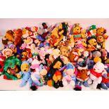 Disney - Winnie The Pooh - 42 x Winnie The Pooh, Eeyore,