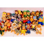 Disney - Winnie The Pooh - 30 x Winnie T