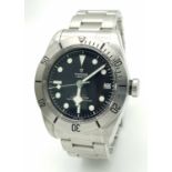 A TUDOR GENEVE AUTOMATIC CHRONOMETER WATCH. MODEL 79730. STAINLESS STEEL BRACELET AND CASE - 42MM.