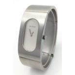 A Very Smart Ladies Gucci Stainless Steel Watch Model 2400L. 22mm Case Width. Complete with Box