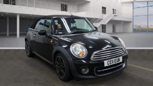 MINI COOPER 1.6 D CONVERTIBLE 2011 (11)