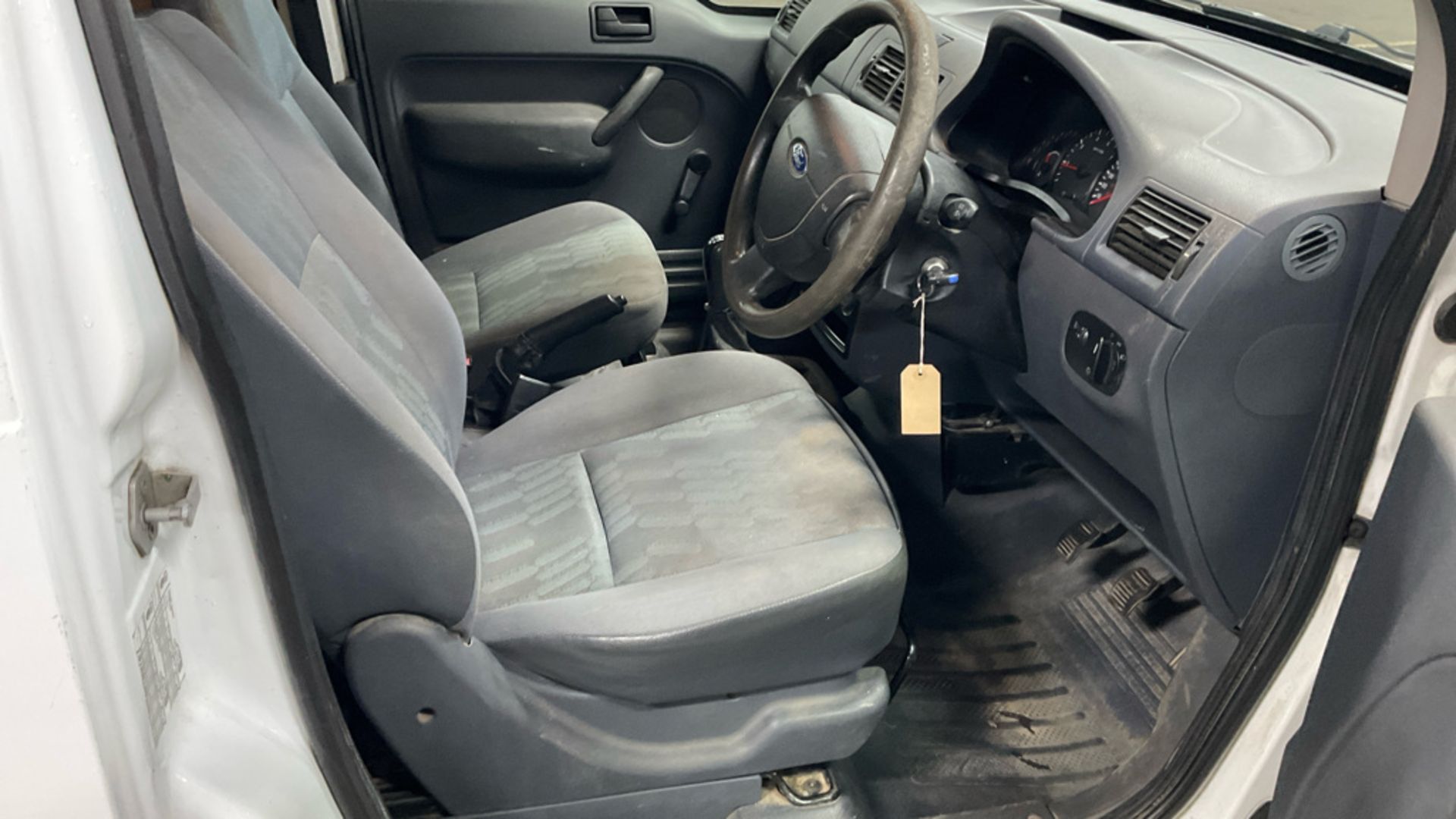 FORD TRANSIT CONNECT 1.8 TDCI 75 200 SWB VAN 2007 - Image 8 of 8