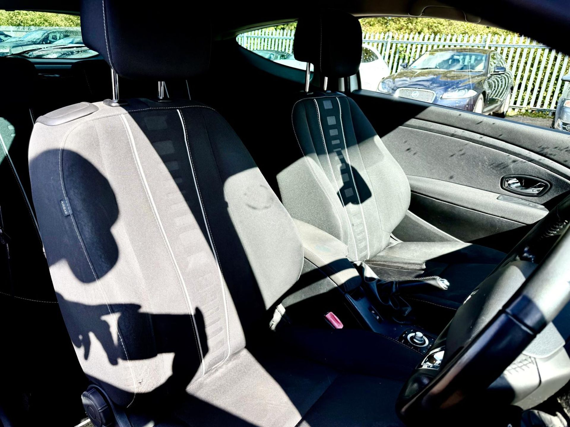 ** ON SALE ** RENAULT MEGANE 1.5 DCI 110 DYNAMIQUE TOM TOM COUPE 2014 (14) - Image 14 of 16