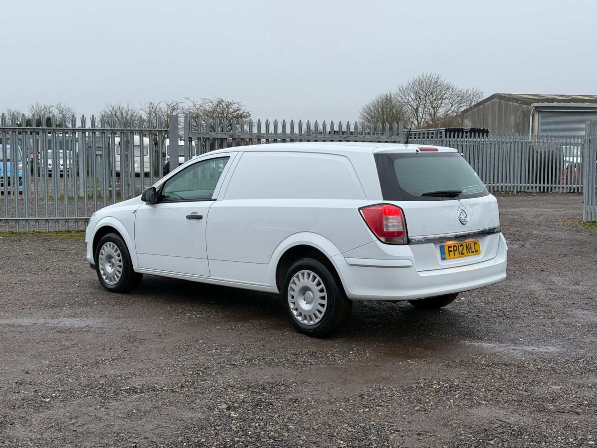 ** ON SALE ** VAUXHALL ASTRA 1.7 CDTI 110 CLUB VAN CREWCAB 2012 - Image 4 of 15