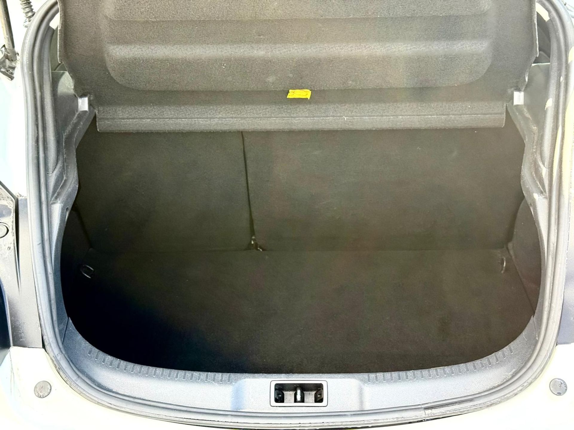 ** ON SALE ** RENAULT MEGANE 1.5 DCI 110 DYNAMIQUE TOM TOM COUPE 2014 (14) - Image 6 of 16