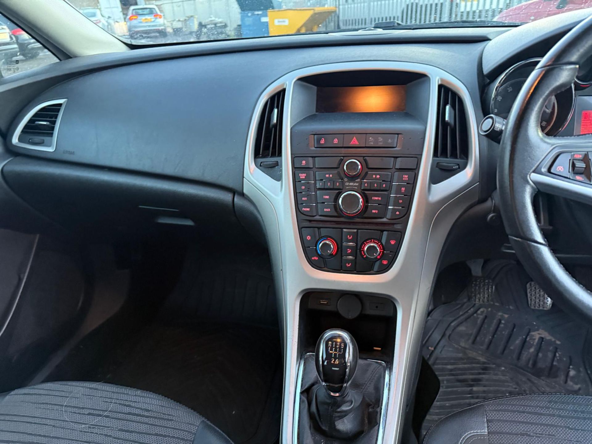 ** ON SALE ** VAUXHALL ASTRA 1.4 16V EXCITE HATCHBACK 2014 (14) - Image 17 of 18