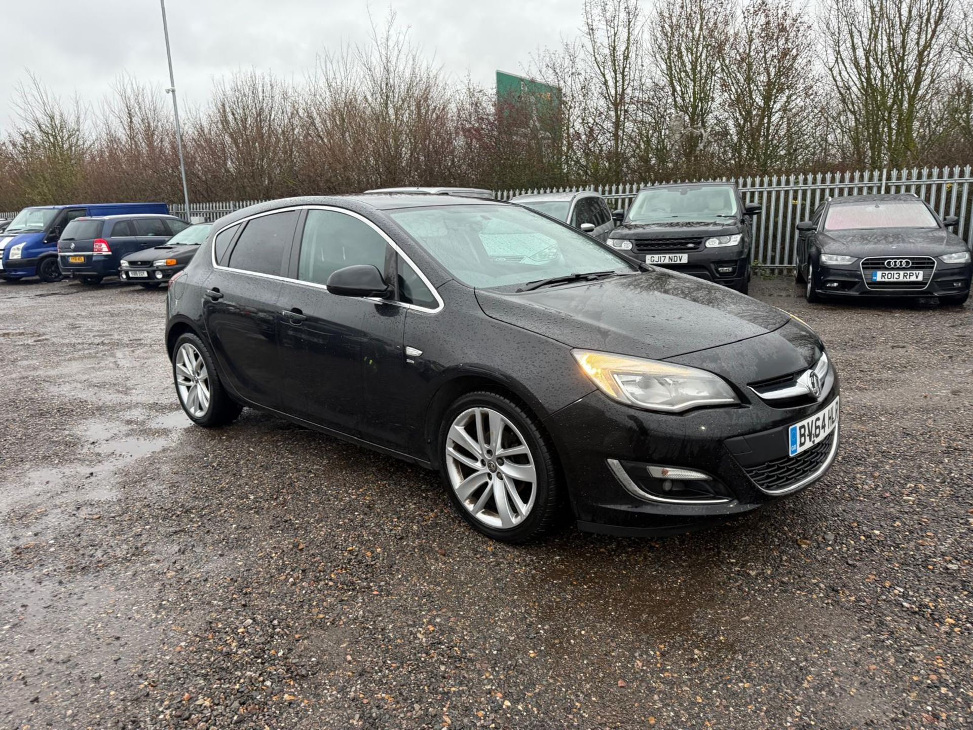 ** ON SALE ** VAUXHALL ASTRA 1.6 16V 115 SRI HATCHBACK 2014 (14) ULEZ COMPLIANT MOT JAN 2027