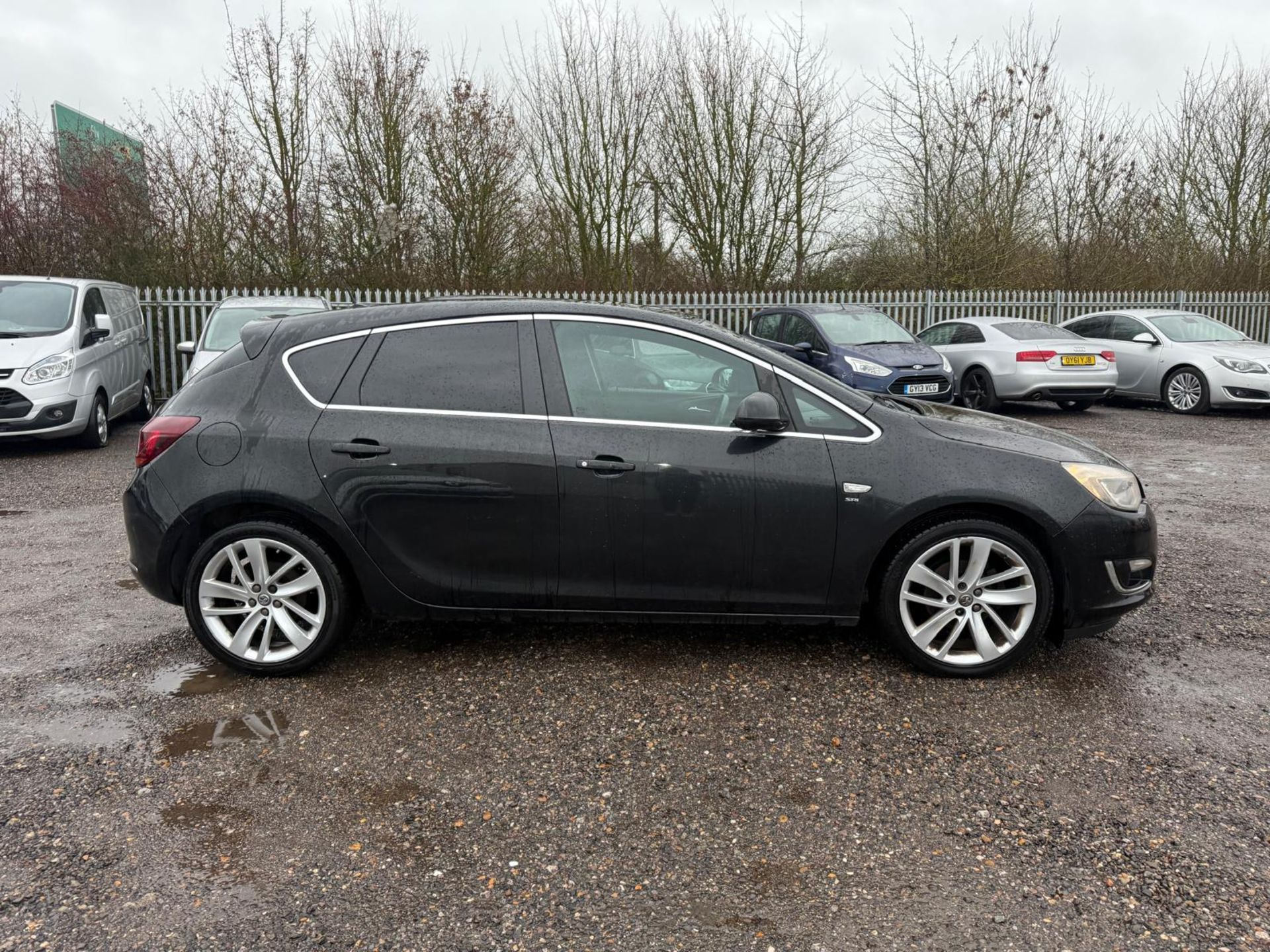 ** ON SALE ** VAUXHALL ASTRA 1.6 16V 115 SRI HATCHBACK 2014 (14) ULEZ COMPLIANT MOT JAN 2027 - Image 2 of 18