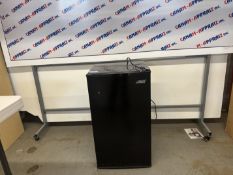 Arctic King Compact Mini Refrigerator - Black