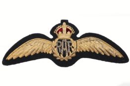 Rare 1918 RAF Dress Pilots Wing, Articulated Silver & Gold Plate.