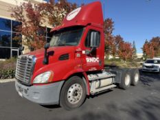 2014 Freightliner Tandem Axle Day Cab Truck Tractor