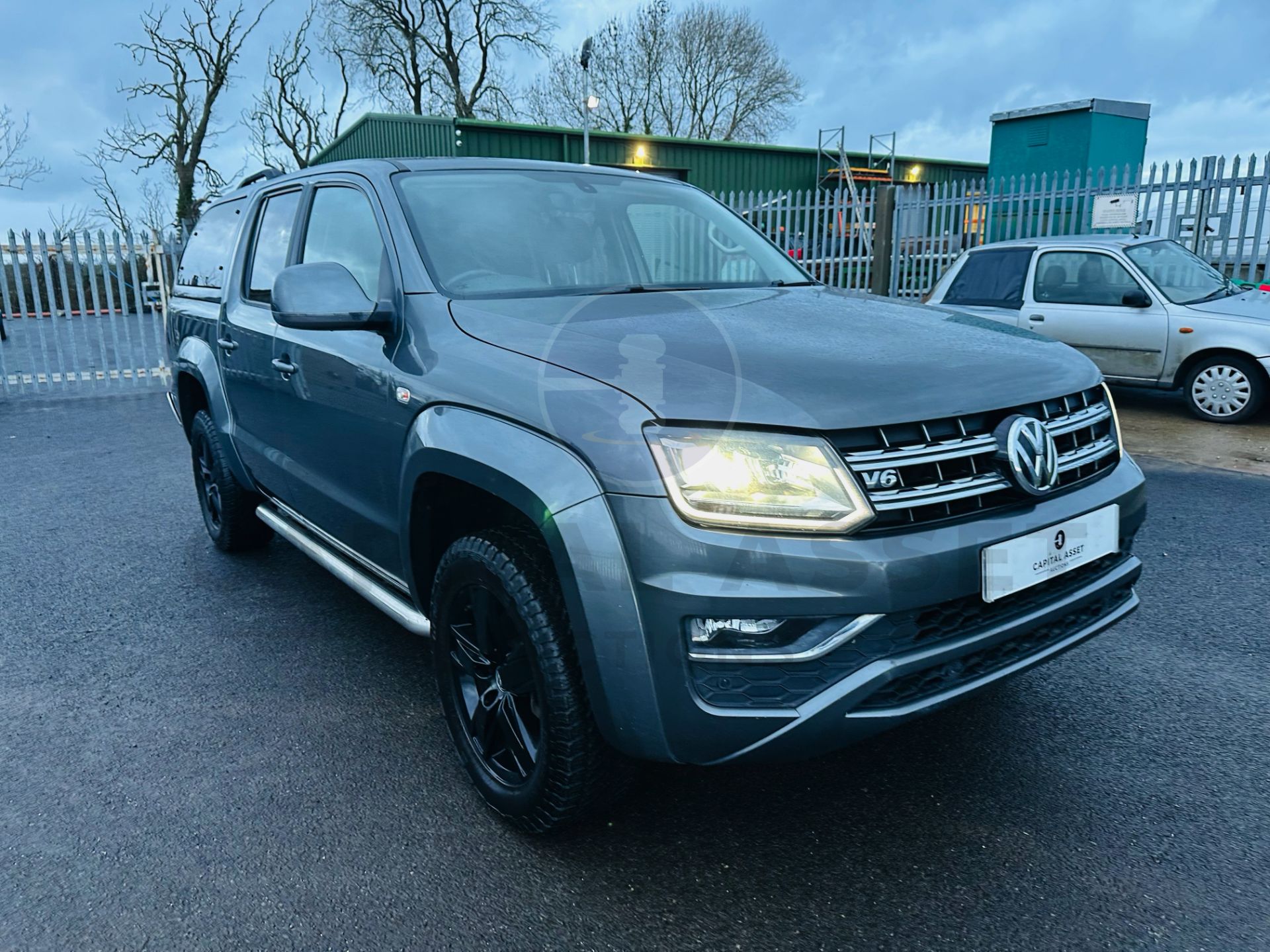 VOLKSWAGEN AMAROK 3.0TDI V6 *HIGHLINE EDIITON* 4 MOTION DSG AUTO - 1 OWNER FROM NEW. - EURO 6 - Image 2 of 31