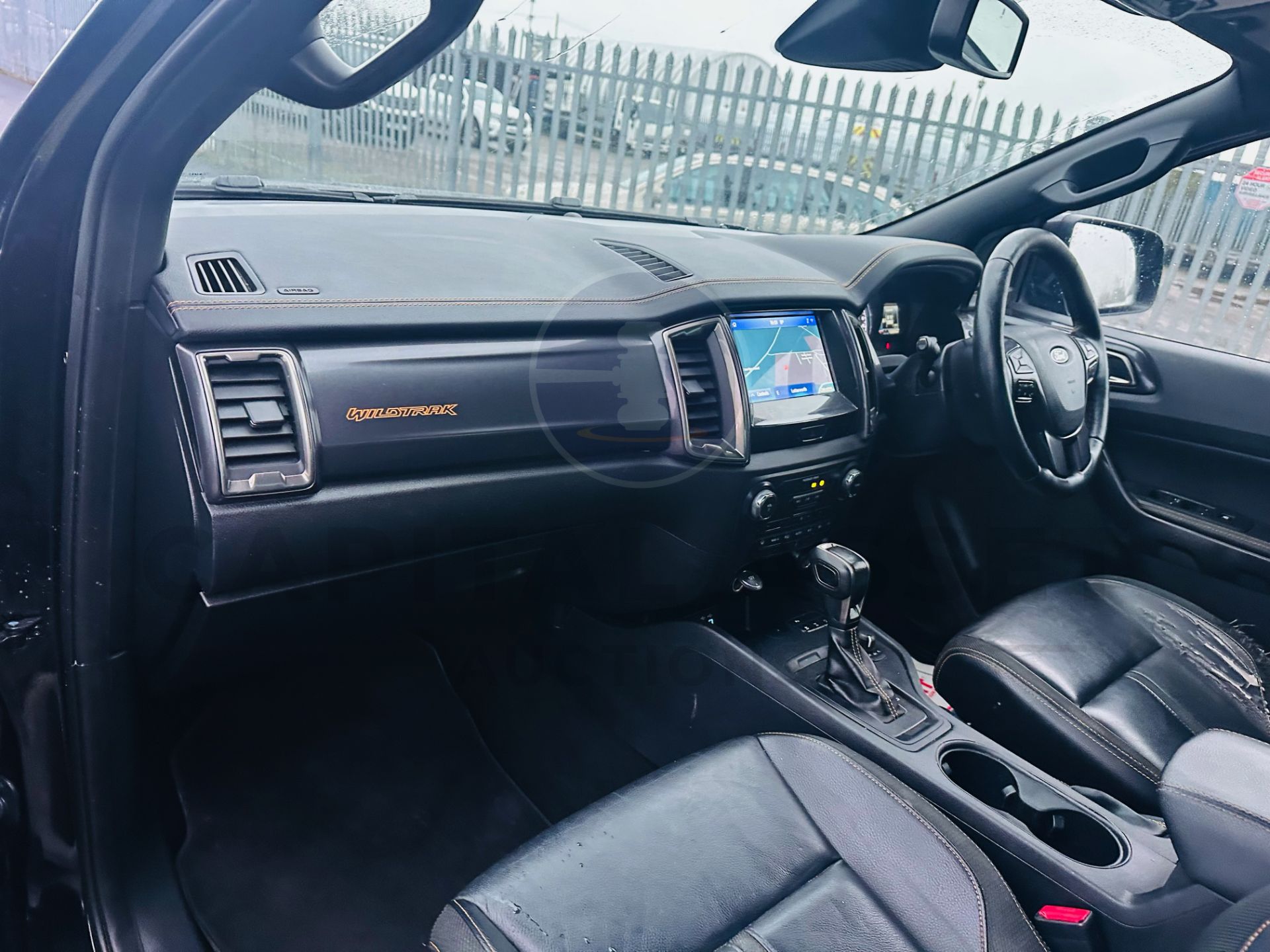 FORD RANGER *WILDTRAK* DOUBLE CAB PICK-UP (2022 - EURO 6) 2.0 TDCI 'ECOBLUE' - 10 SPEED AUTOMATIC - Image 18 of 32