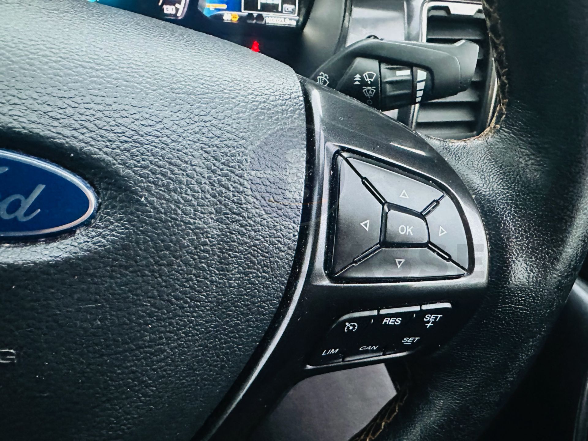 FORD RANGER *WILDTRAK* DOUBLE CAB PICK-UP (2022 - EURO 6) 2.0 TDCI 'ECOBLUE' - 10 SPEED AUTOMATIC - Image 31 of 32