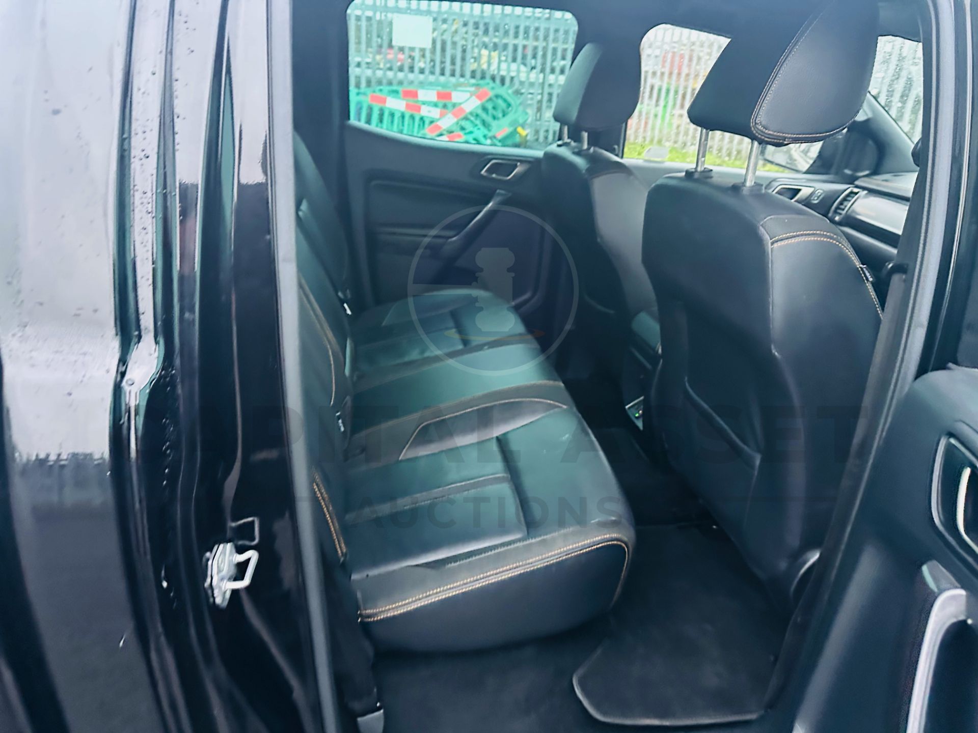 FORD RANGER *WILDTRAK* DOUBLE CAB PICK-UP (2022 - EURO 6) 2.0 TDCI 'ECOBLUE' - 10 SPEED AUTOMATIC - Image 11 of 32