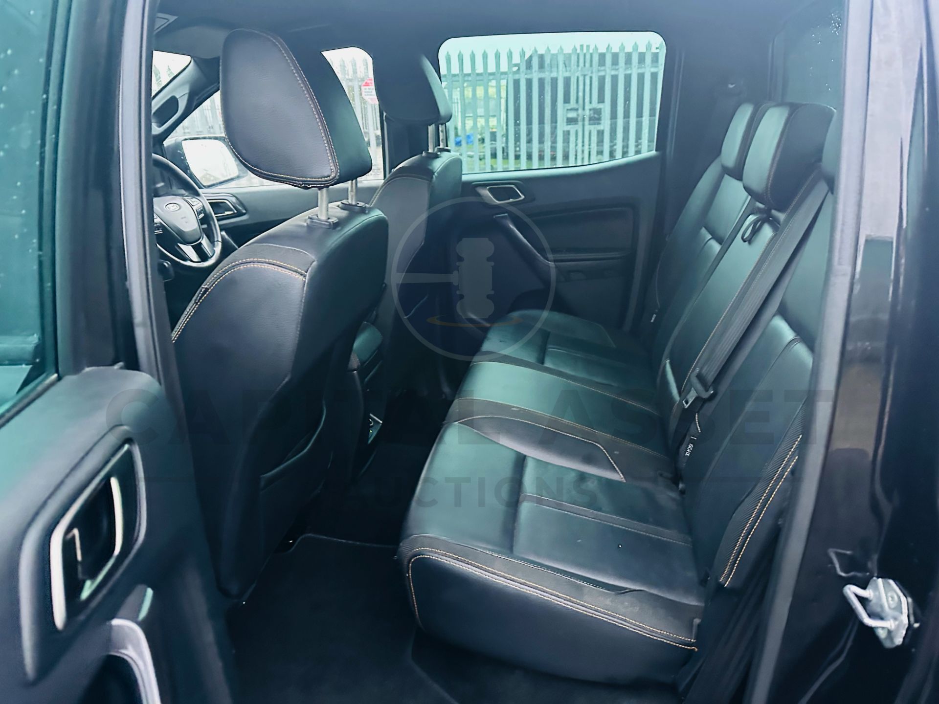 FORD RANGER *WILDTRAK* DOUBLE CAB PICK-UP (2022 - EURO 6) 2.0 TDCI 'ECOBLUE' - 10 SPEED AUTOMATIC - Image 14 of 32