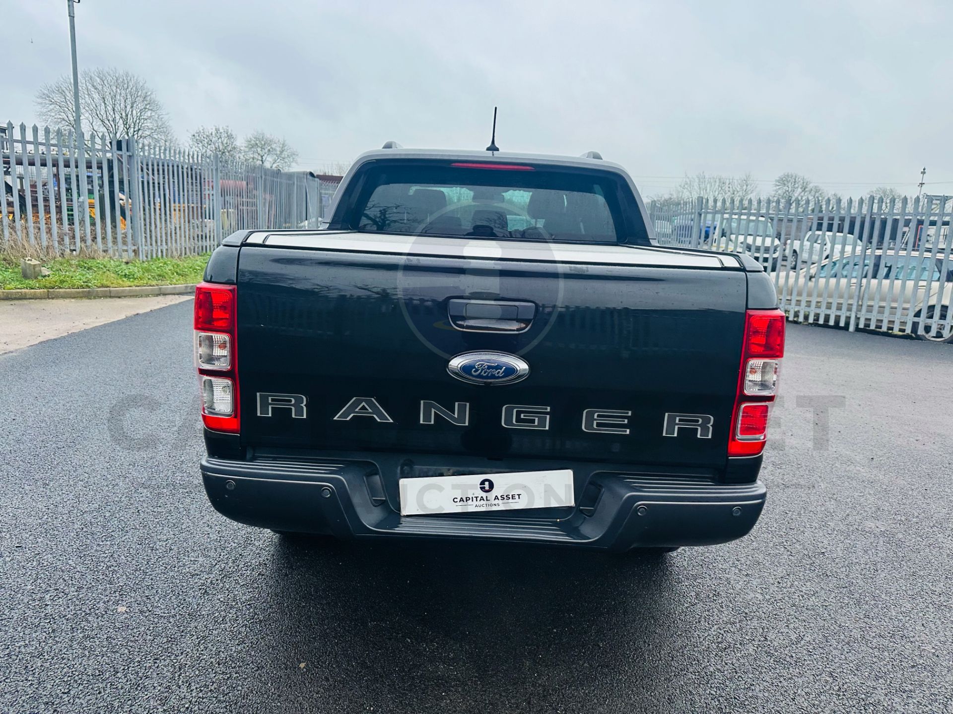 FORD RANGER *WILDTRAK* DOUBLE CAB PICK-UP (2022 - EURO 6) 2.0 TDCI 'ECOBLUE' - 10 SPEED AUTOMATIC - Image 8 of 32