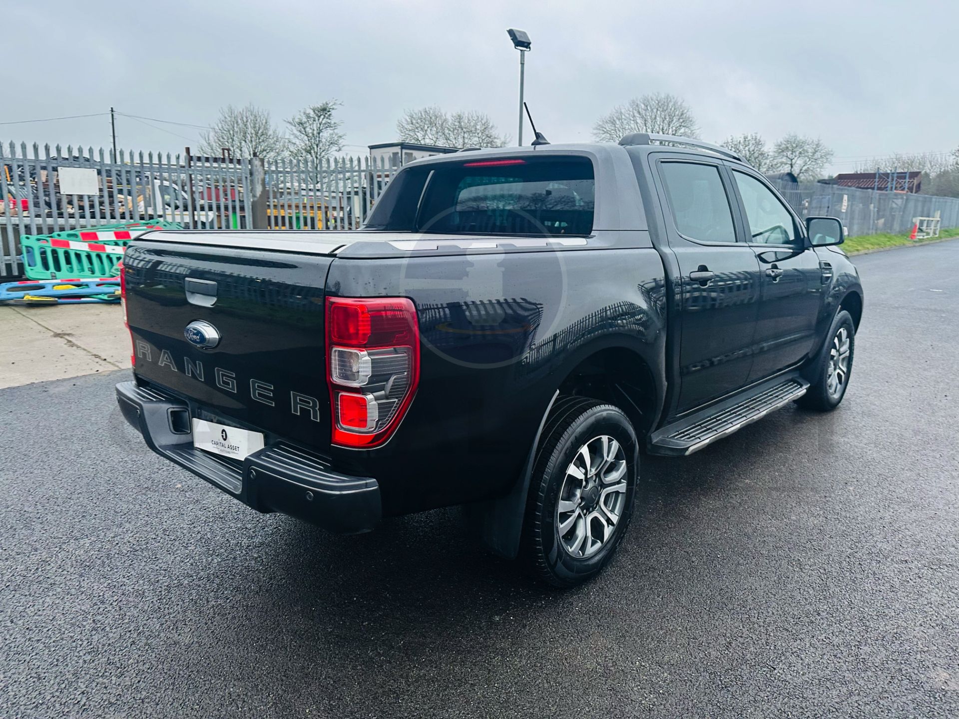 FORD RANGER *WILDTRAK* DOUBLE CAB PICK-UP (2022 - EURO 6) 2.0 TDCI 'ECOBLUE' - 10 SPEED AUTOMATIC - Image 9 of 32