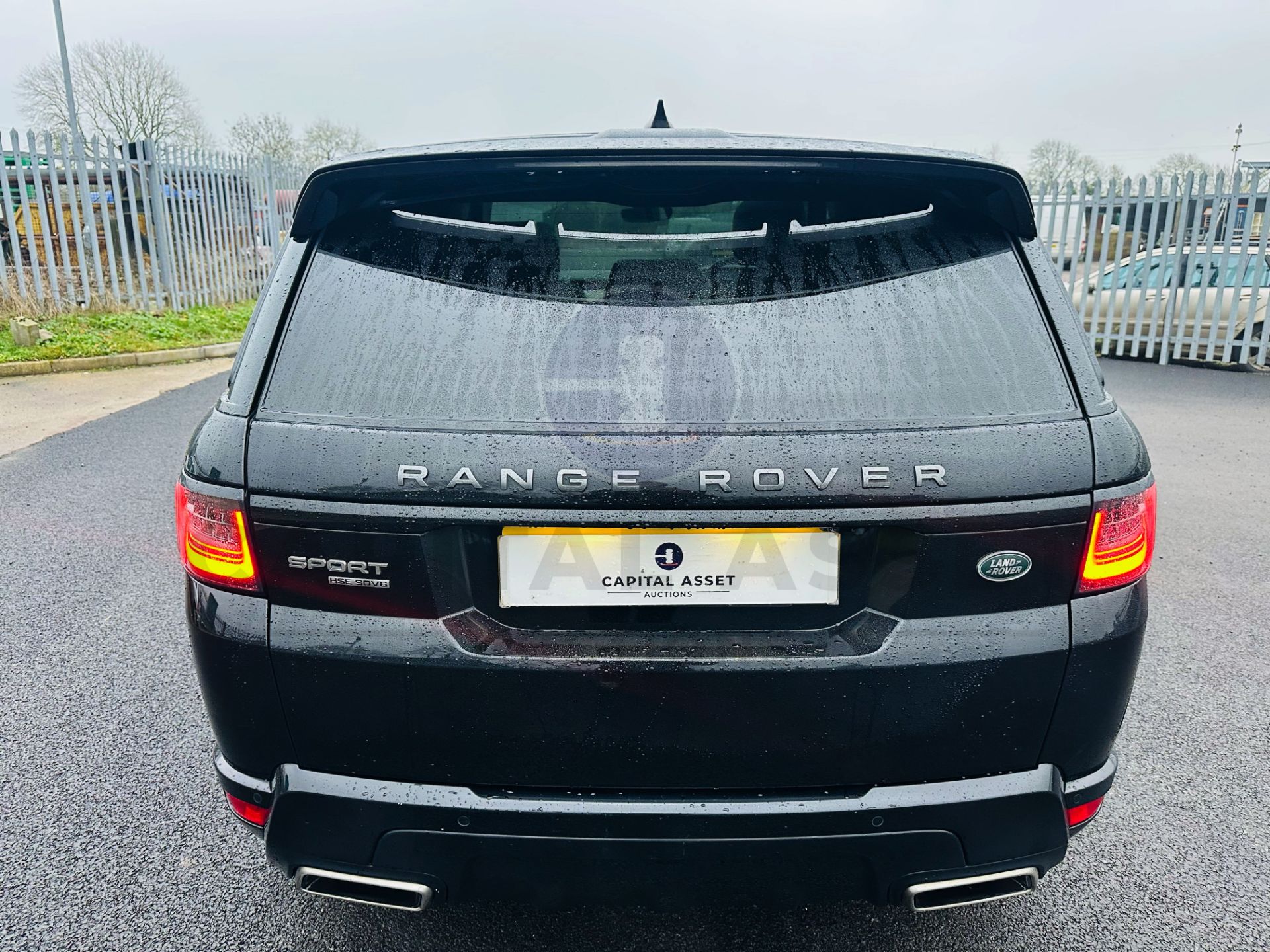 RANGE ROVER SPORT 3.0 "SDV6" AUTO "HSE DYNAMIC" 1 OWNER - 2019 MODEL - SAT NAV - PAN ROOF - NO VAT! - Image 8 of 38