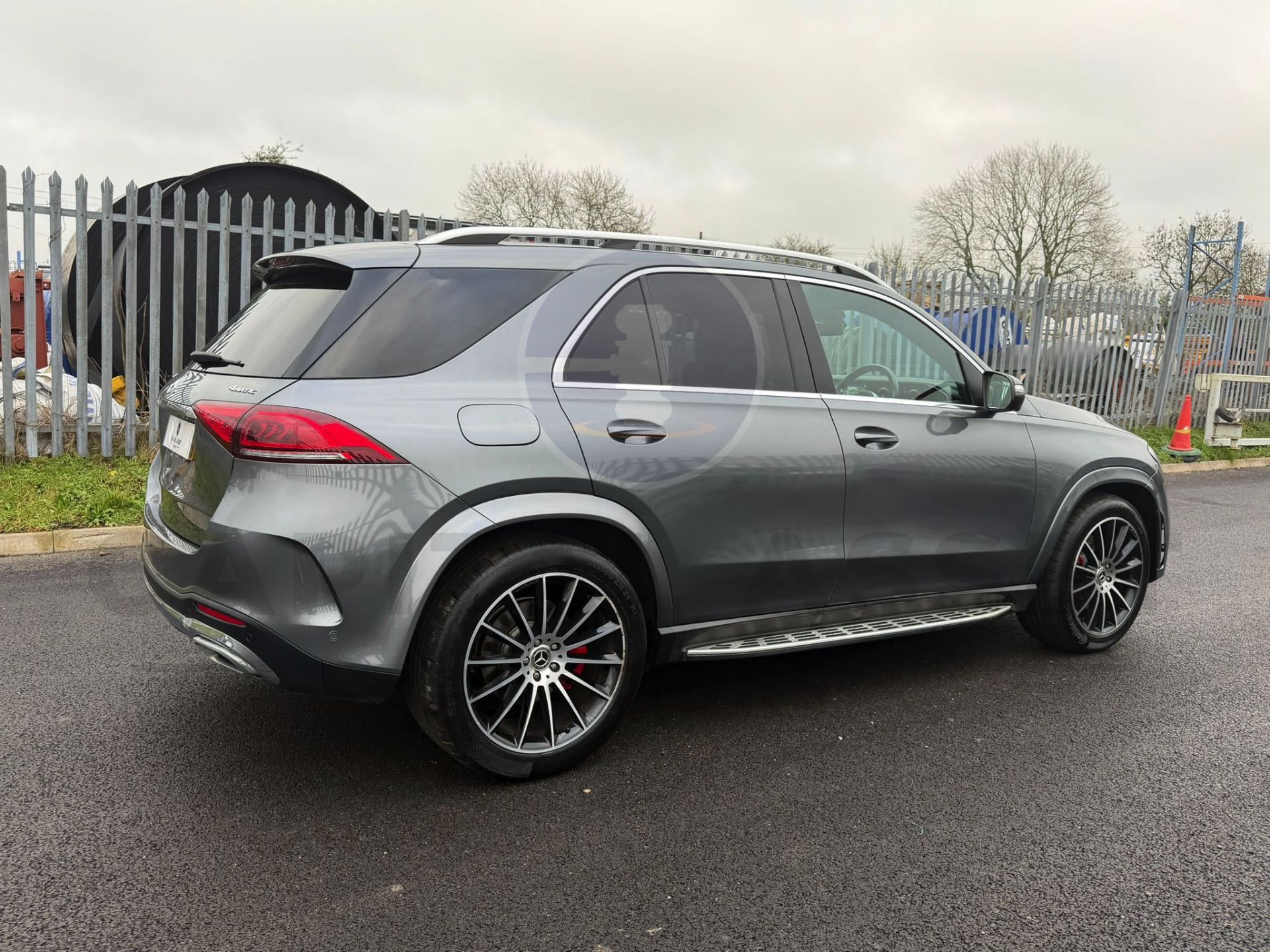 MERCEDES-BENZ GLE 400D *AMG LINE PREMIUM* (2023 - FACELIFT) 3.0 DIESEL - 9G AUTO *7 SEATER* NO VAT!! - Image 14 of 60
