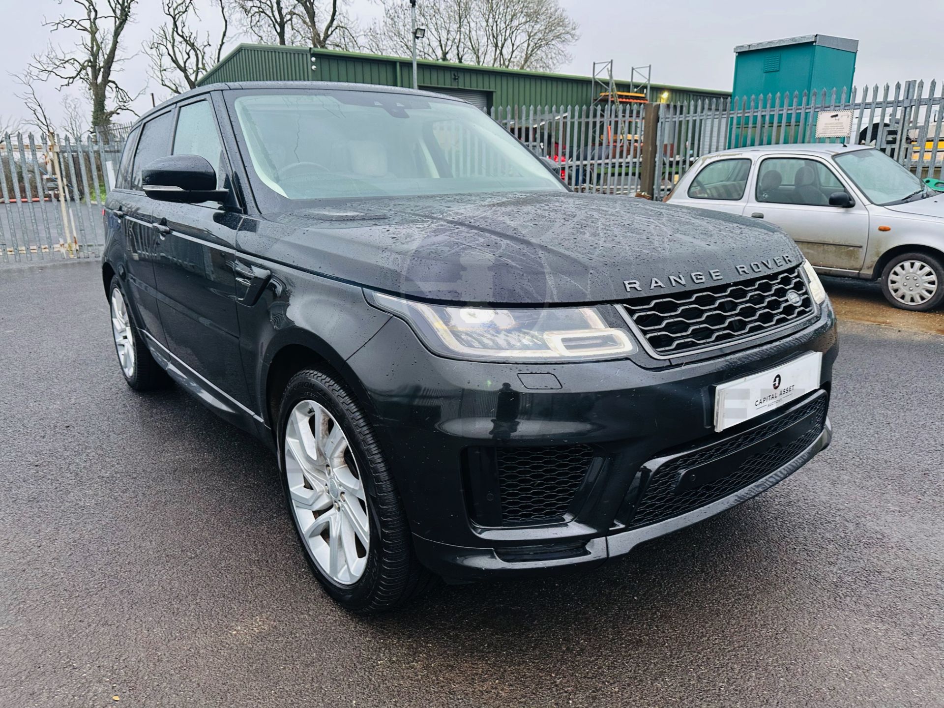 RANGE ROVER SPORT 3.0 "SDV6" AUTO "HSE DYNAMIC" 1 OWNER - 2019 MODEL - SAT NAV - PAN ROOF - NO VAT! - Image 2 of 38