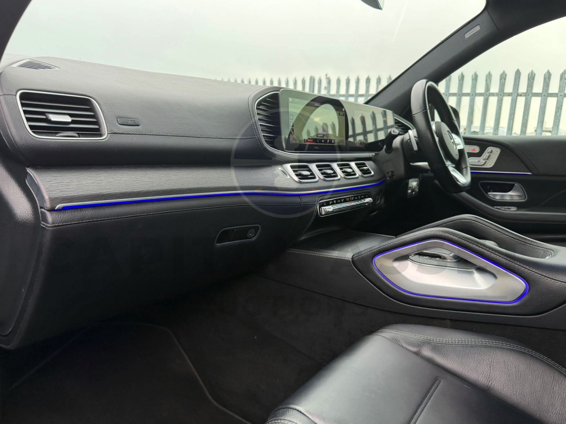 MERCEDES-BENZ GLE 400D *AMG LINE PREMIUM* (2023 - FACELIFT) 3.0 DIESEL - 9G AUTO *7 SEATER* NO VAT!! - Image 33 of 60