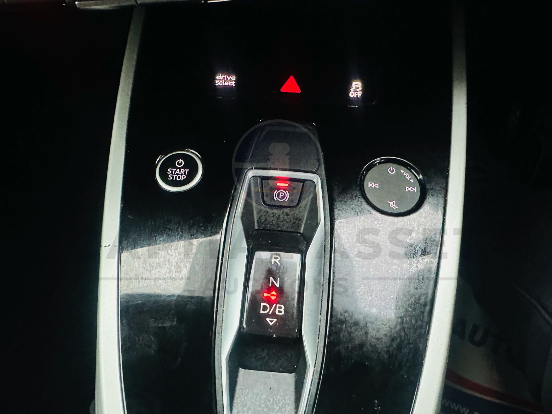 AUDI Q4 E-TRON 35 *SPORT EDITION* 5 DOOR SUV (2022) FULLY ELECTRIC - AUTOMATIC *HUGE SPEC* - Image 23 of 30