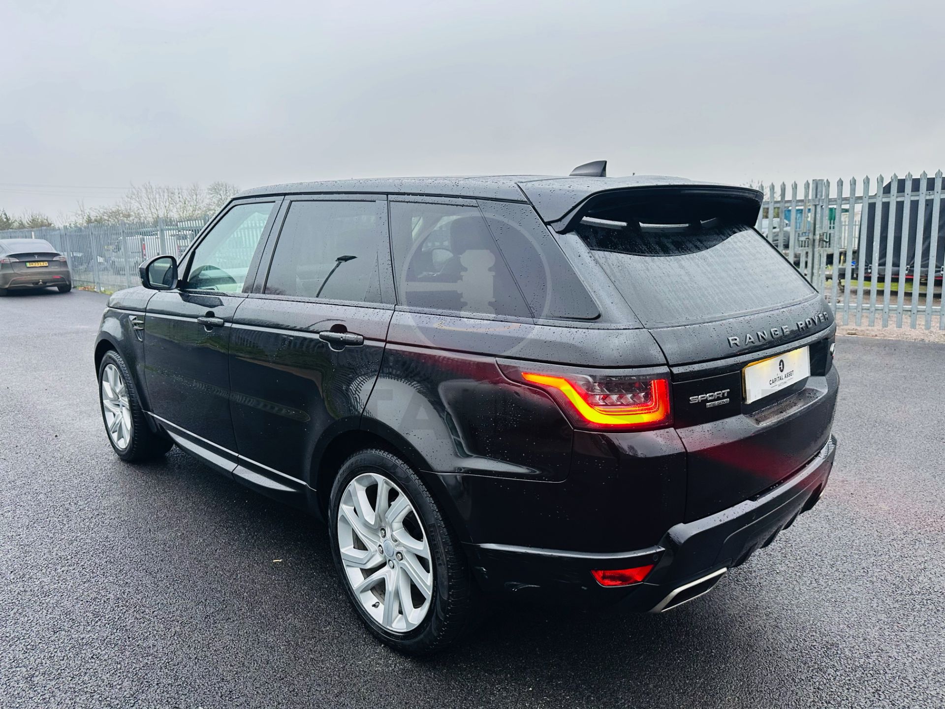 RANGE ROVER SPORT 3.0 "SDV6" AUTO "HSE DYNAMIC" 1 OWNER - 2019 MODEL - SAT NAV - PAN ROOF - NO VAT! - Image 7 of 38