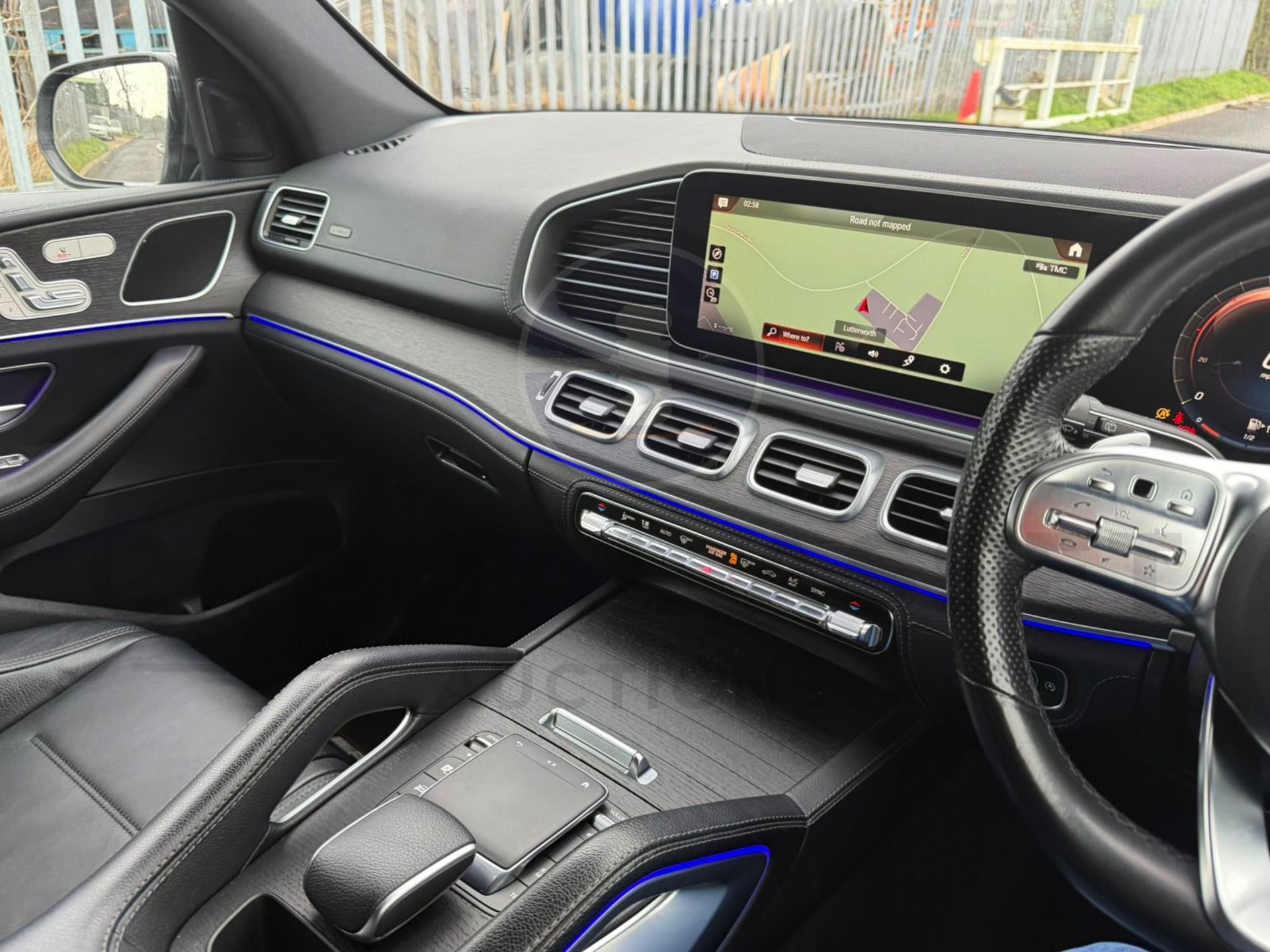 MERCEDES-BENZ GLE 400D *AMG LINE PREMIUM* (2023 - FACELIFT) 3.0 DIESEL - 9G AUTO *7 SEATER* NO VAT!! - Image 52 of 60