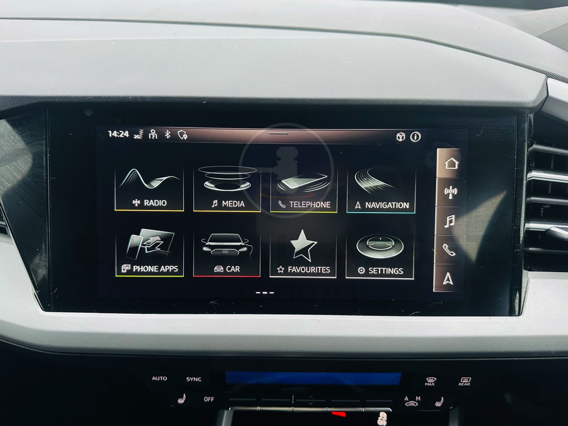 AUDI Q4 E-TRON 35 *SPORT EDITION* 5 DOOR SUV (2022) FULLY ELECTRIC - AUTOMATIC *HUGE SPEC* - Image 24 of 30