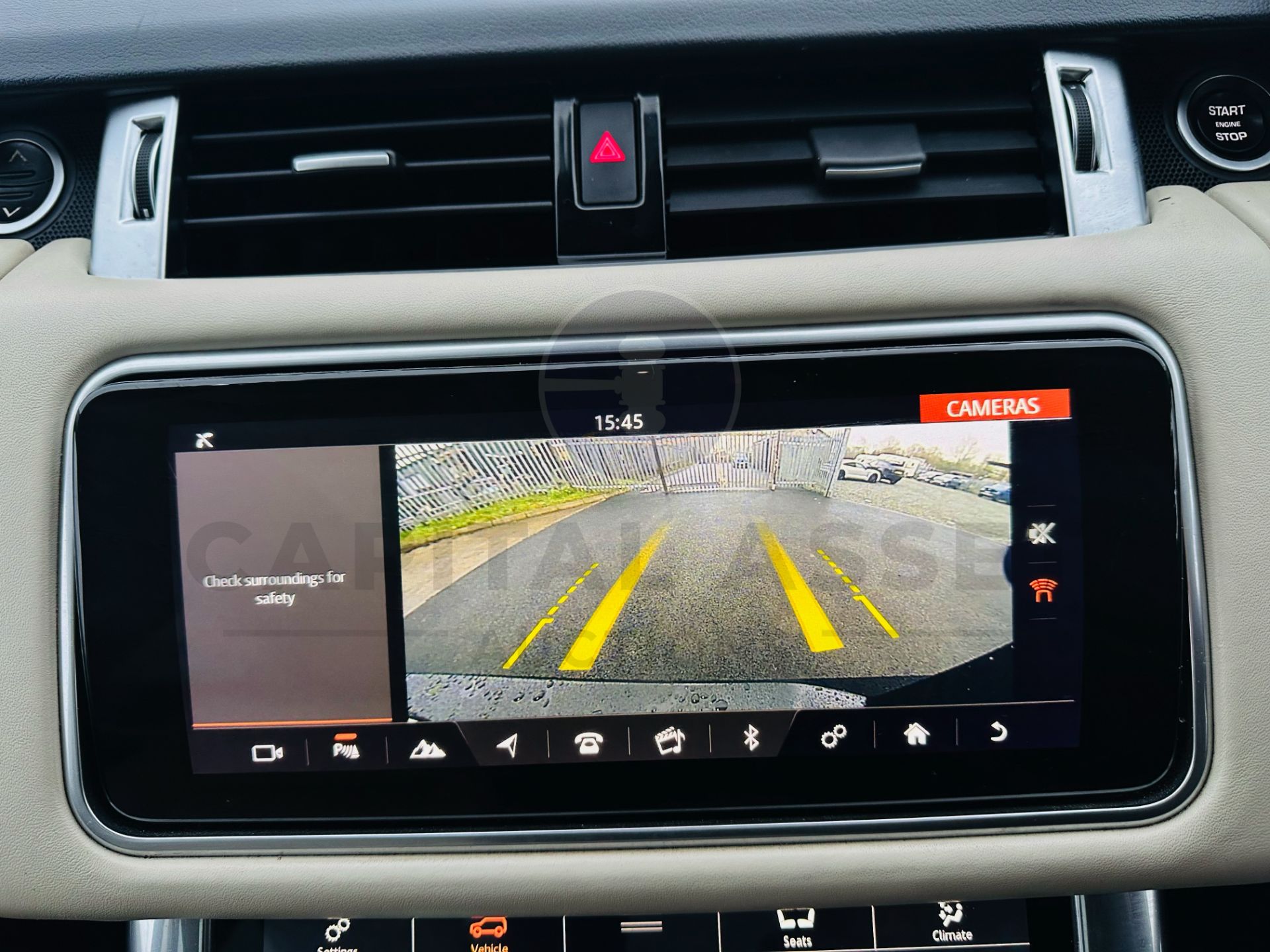 RANGE ROVER SPORT 3.0 "SDV6" AUTO "HSE DYNAMIC" 1 OWNER - 2019 MODEL - SAT NAV - PAN ROOF - NO VAT! - Image 33 of 38