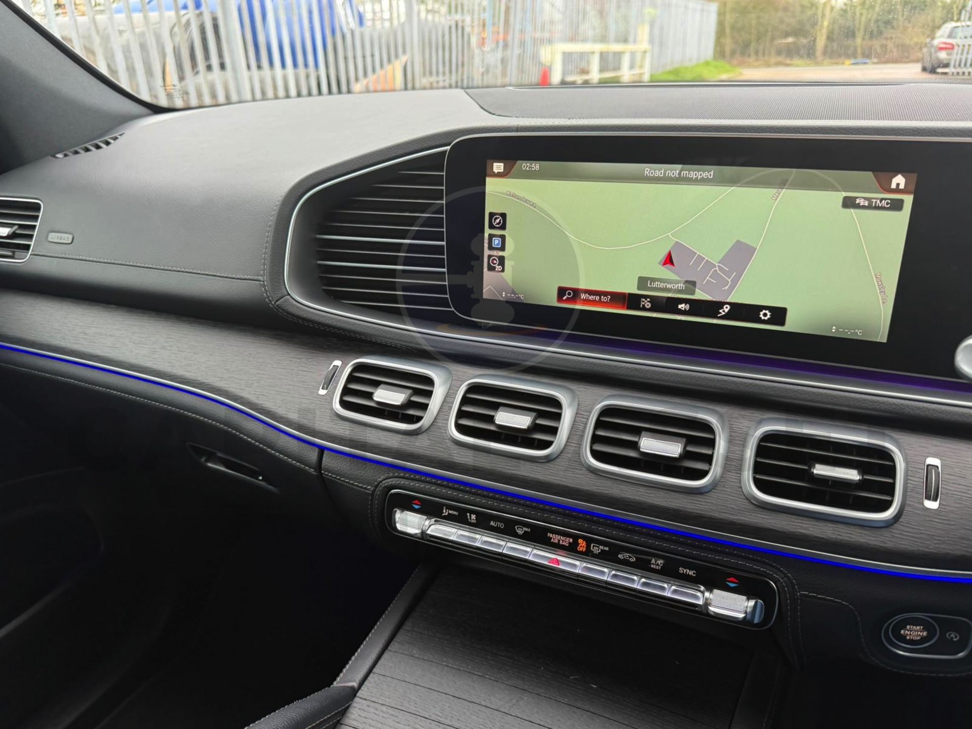 MERCEDES-BENZ GLE 400D *AMG LINE PREMIUM* (2023 - FACELIFT) 3.0 DIESEL - 9G AUTO *7 SEATER* NO VAT!! - Image 48 of 60