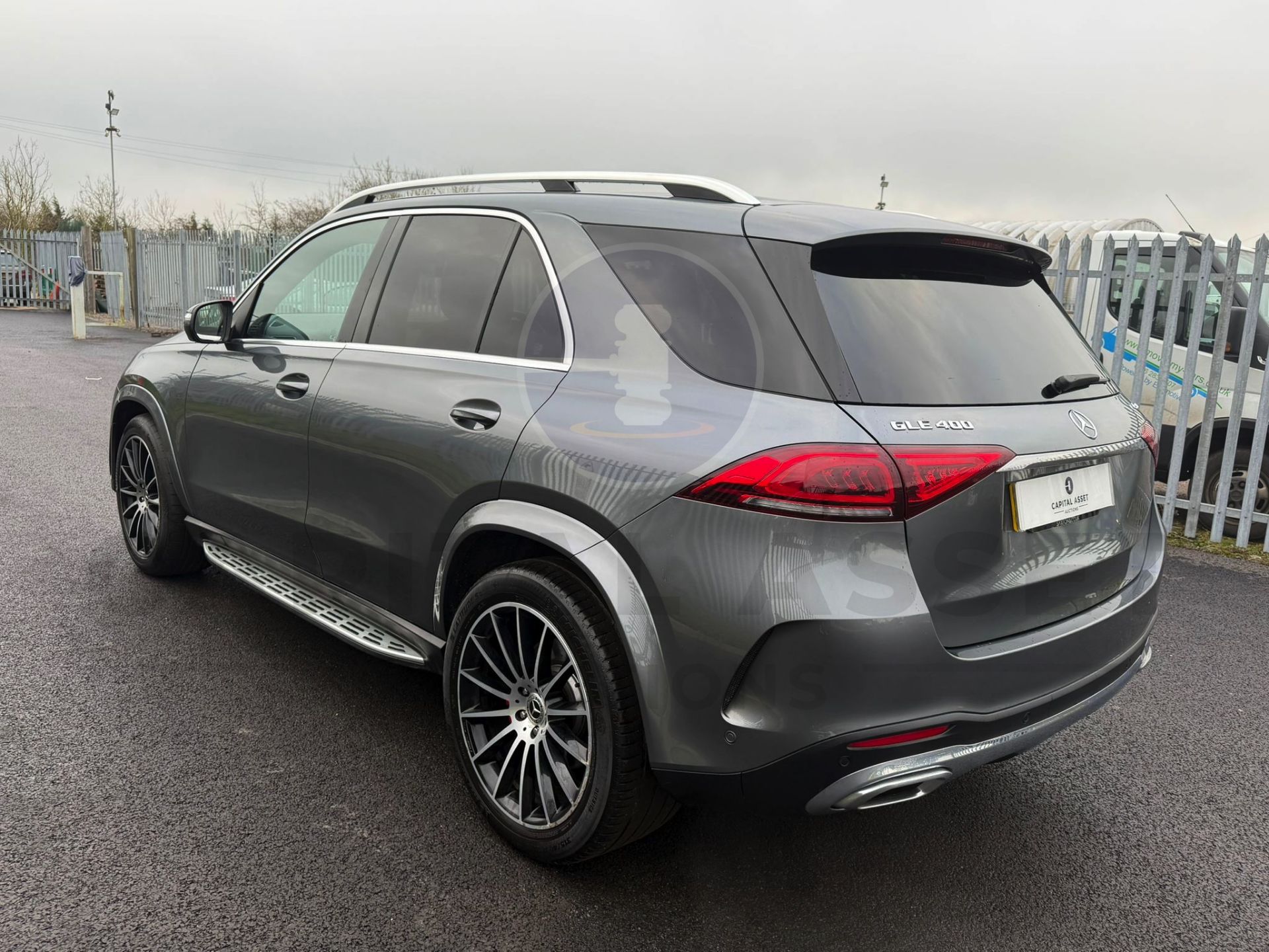 MERCEDES-BENZ GLE 400D *AMG LINE PREMIUM* (2023 - FACELIFT) 3.0 DIESEL - 9G AUTO *7 SEATER* NO VAT!! - Image 11 of 60