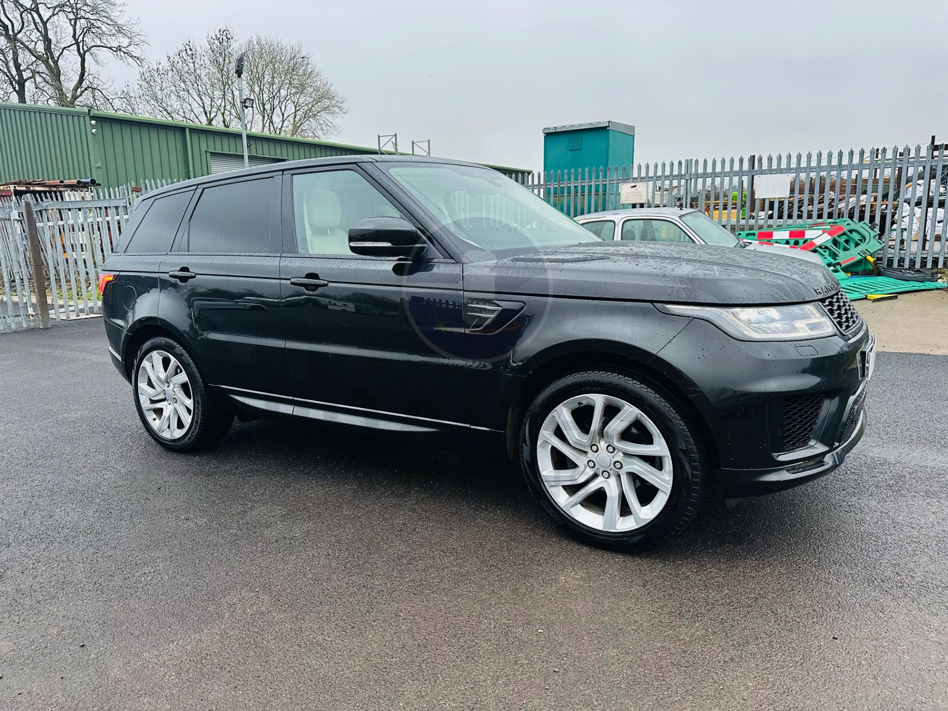 RANGE ROVER SPORT 3.0 "SDV6" AUTO "HSE DYNAMIC" 1 OWNER - 2019 MODEL - SAT NAV - PAN ROOF - NO VAT!