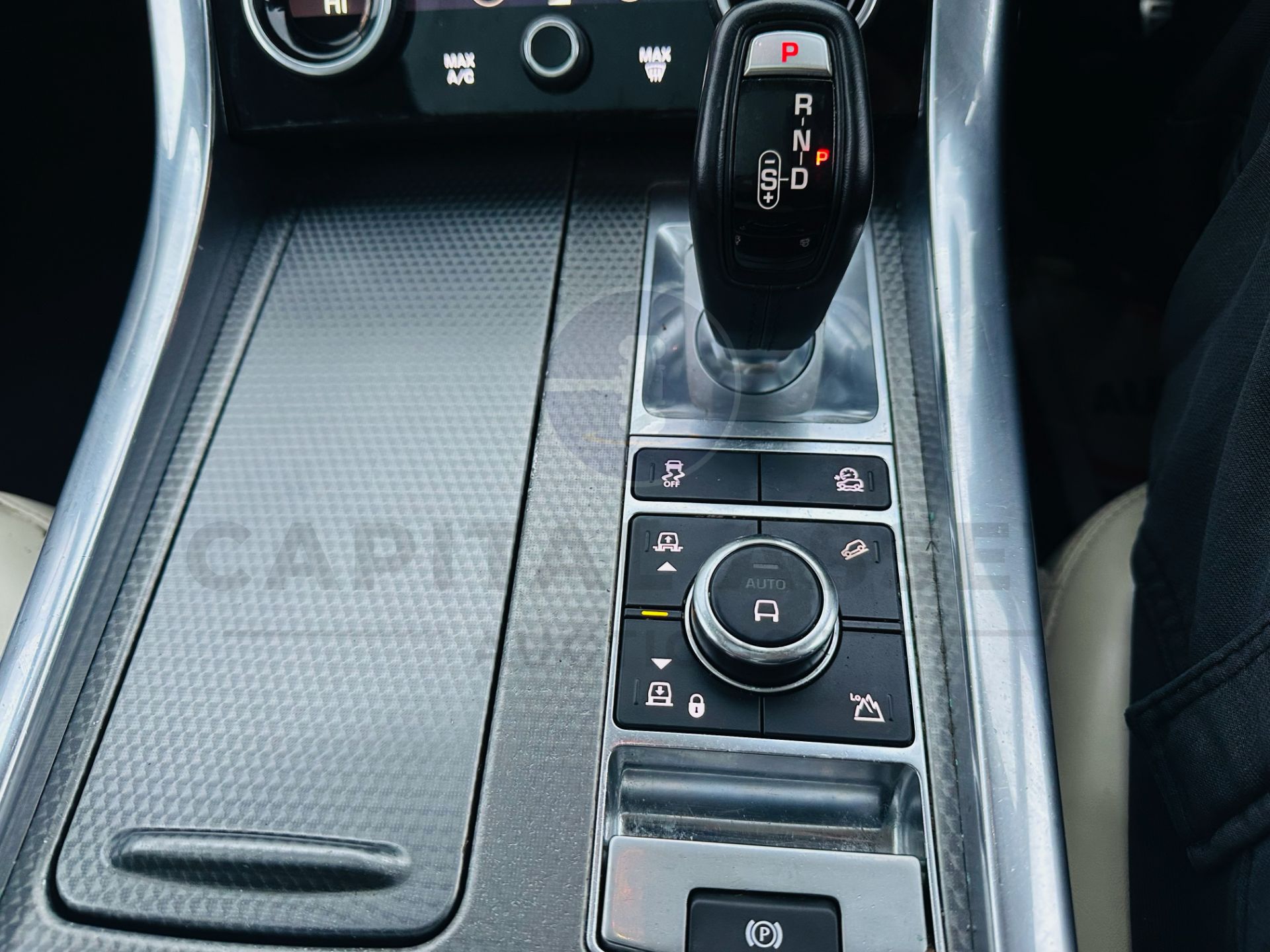 RANGE ROVER SPORT 3.0 "SDV6" AUTO "HSE DYNAMIC" 1 OWNER - 2019 MODEL - SAT NAV - PAN ROOF - NO VAT! - Image 27 of 38