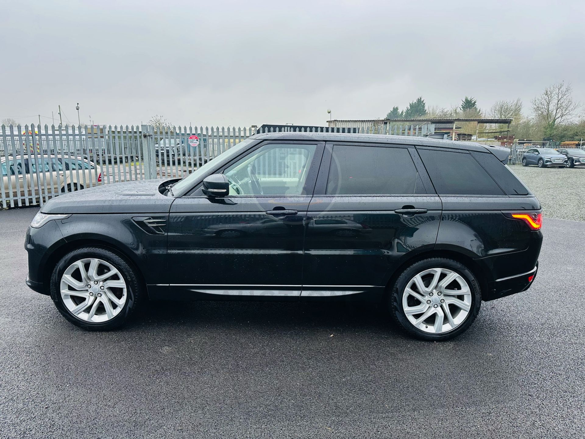 RANGE ROVER SPORT 3.0 "SDV6" AUTO "HSE DYNAMIC" 1 OWNER - 2019 MODEL - SAT NAV - PAN ROOF - NO VAT! - Image 6 of 38