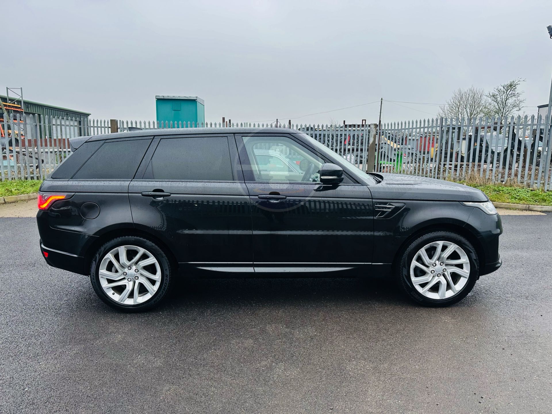 RANGE ROVER SPORT 3.0 "SDV6" AUTO "HSE DYNAMIC" 1 OWNER - 2019 MODEL - SAT NAV - PAN ROOF - NO VAT! - Image 10 of 38