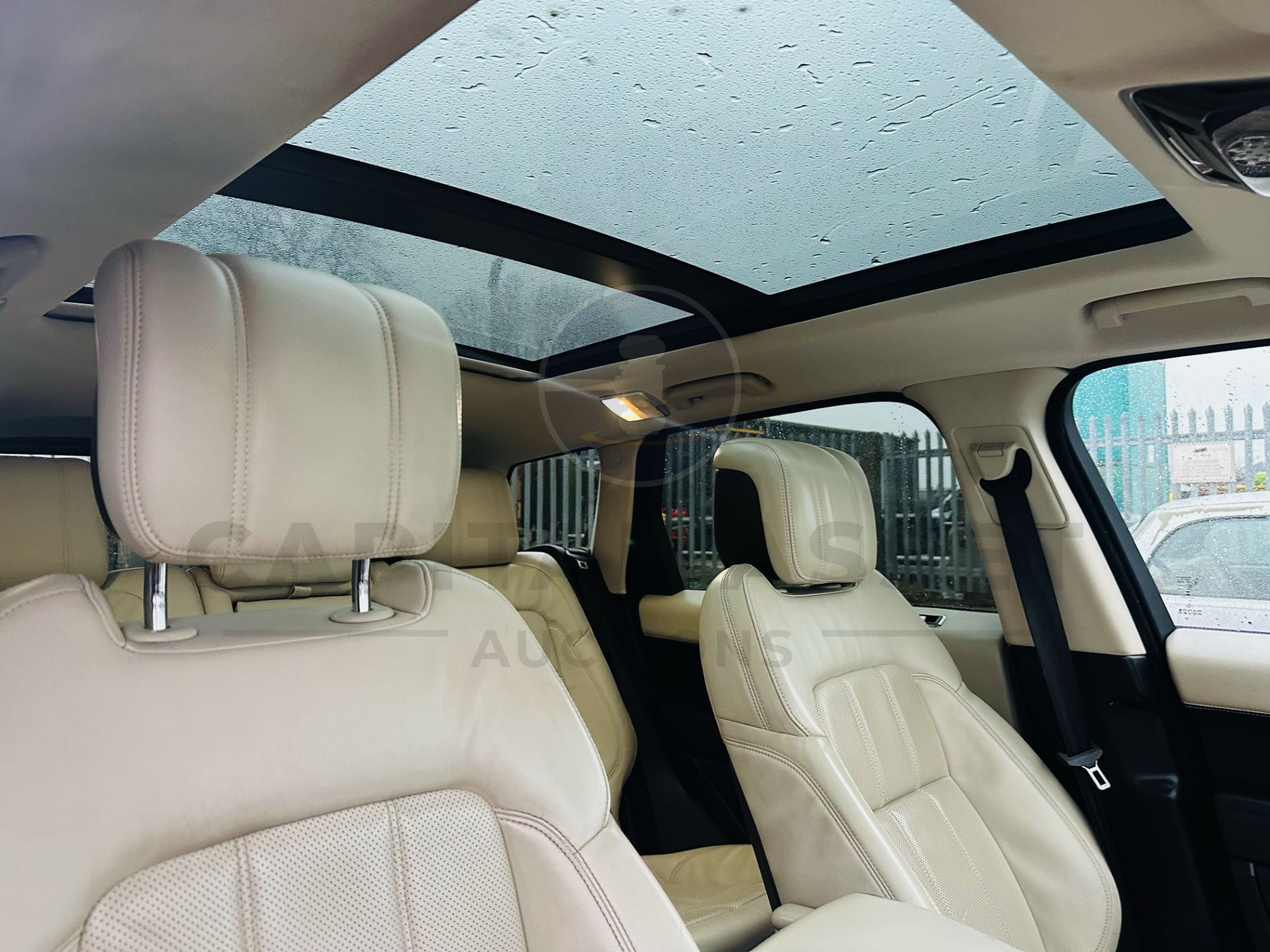 RANGE ROVER SPORT 3.0 "SDV6" AUTO "HSE DYNAMIC" 1 OWNER - 2019 MODEL - SAT NAV - PAN ROOF - NO VAT! - Image 23 of 38