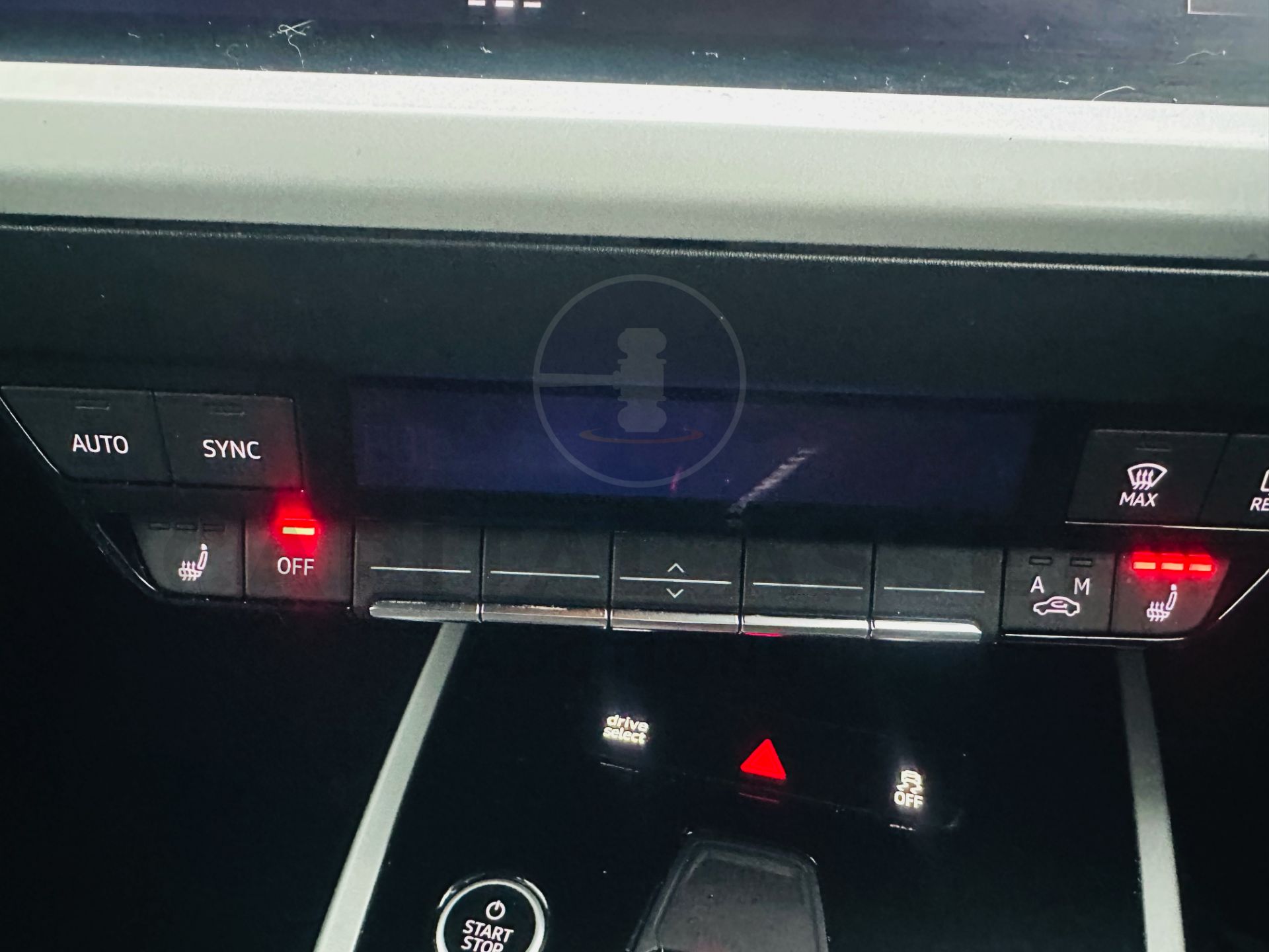 AUDI Q4 E-TRON 35 *SPORT EDITION* 5 DOOR SUV (2022) FULLY ELECTRIC - AUTOMATIC *HUGE SPEC* - Image 25 of 30