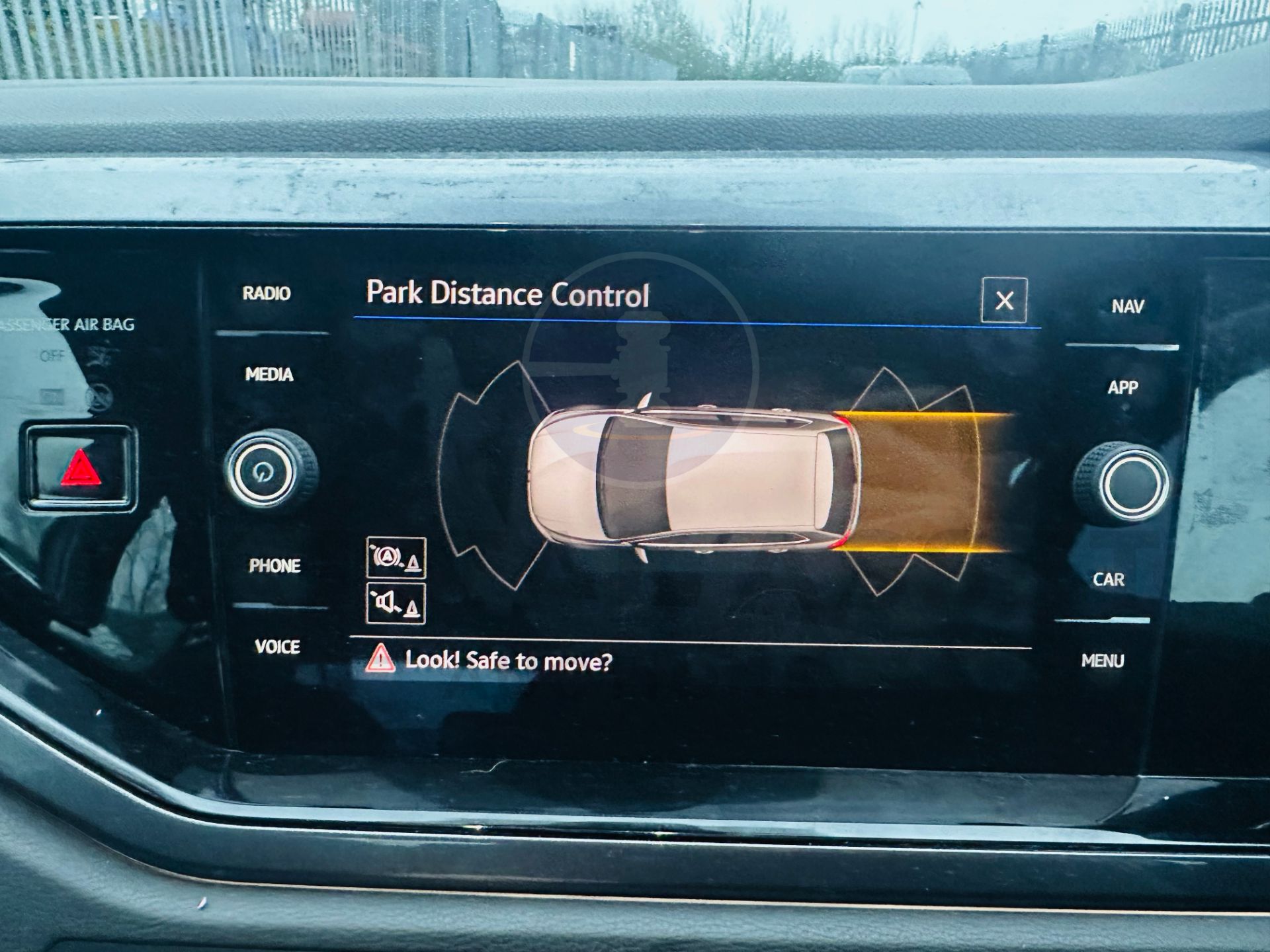 VOLKSWAGEN POLO *STYLE EDITION* 5 DOOR HATCHBACK (2023 - ALL NEW MODEL) 1.0 TSI 'PETROL' *HUGE SPEC* - Image 22 of 25