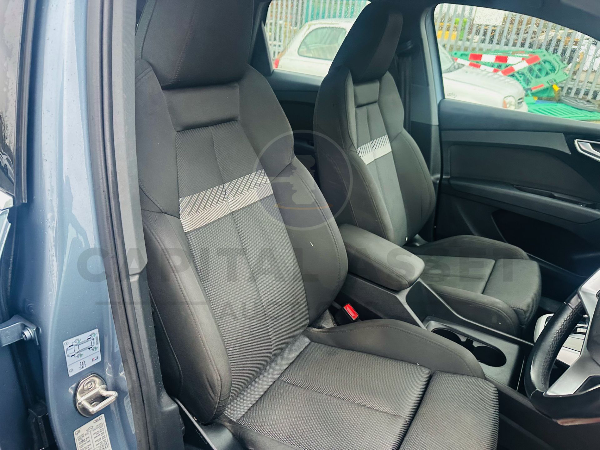 AUDI Q4 E-TRON 35 *SPORT EDITION* 5 DOOR SUV (2022) FULLY ELECTRIC - AUTOMATIC *HUGE SPEC* - Image 19 of 30